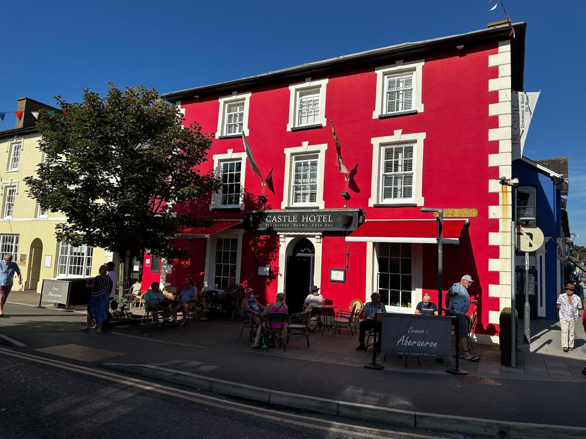 Castle Hotel Aberaeron Bagian luar foto
