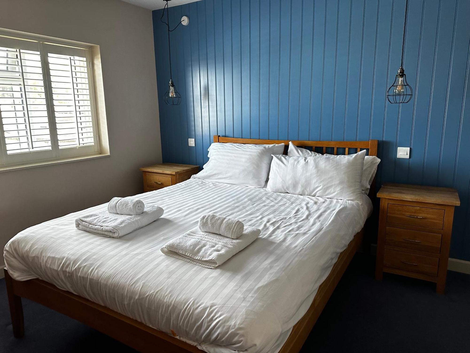 Castle Hotel Aberaeron Bagian luar foto